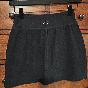 Beyond Yoga Black Women's Skirt size large